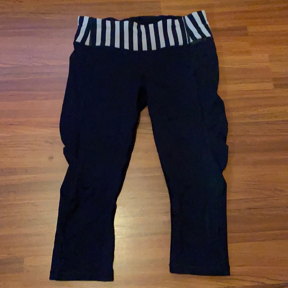 LuluLemon Athletica Leggings Capris Size 8